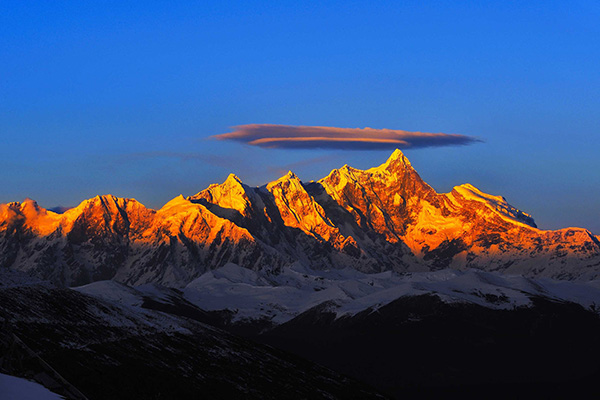 完美西藏以東，布宮，納木措，林芝，巴松措，魯朗林海，大峽谷，卡定溝6晚7日游