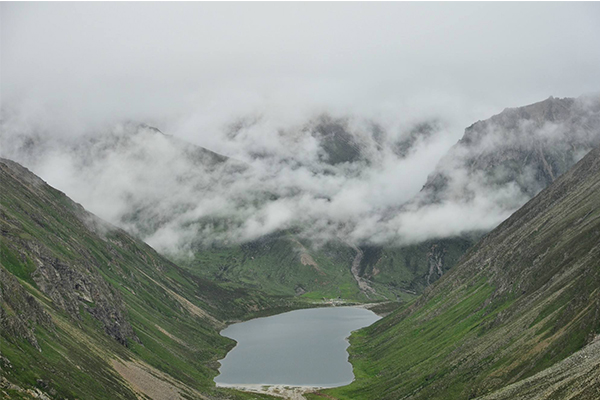 夢(mèng)境奢華，布宮，林芝，巴松措，魯朗林海，波密，然烏湖，大峽谷，朗縣 ，拉姆拉錯(cuò)，澤當(dāng)，羊湖，滿拉水庫(kù)，珠峰大本營(yíng)，納木措扎營(yíng)12晚13日游