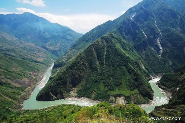 雅魯藏布江大峽谷