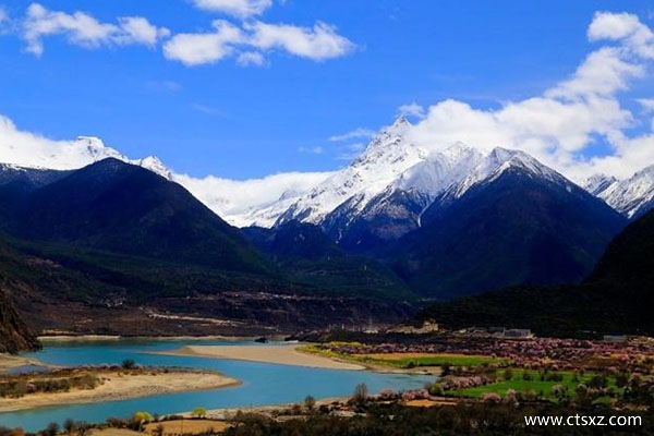 雅魯藏布江大峽谷景區(qū)