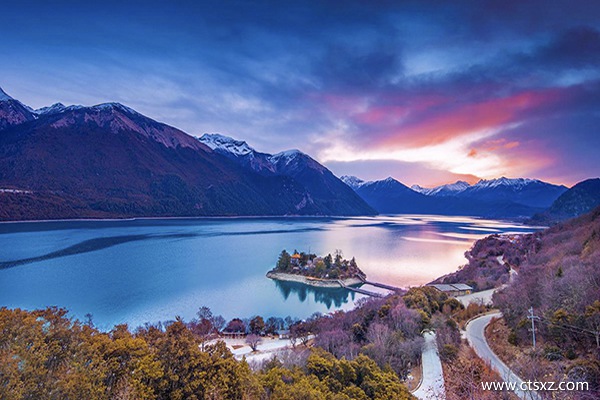 昆明到拉薩的飛機(jī)票