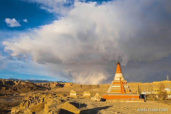 去拉薩旅游的費(fèi)用