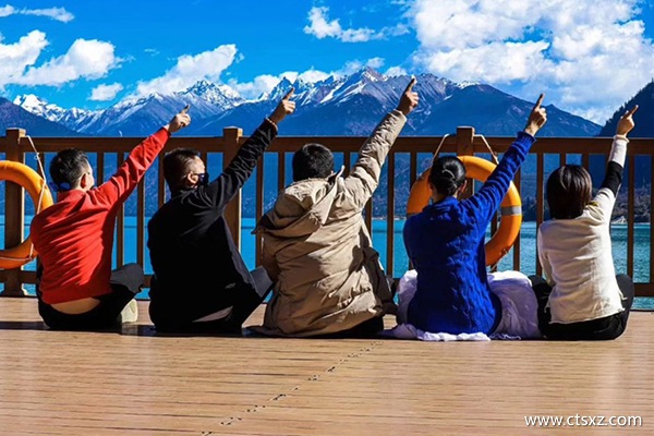 西藏跟團(tuán)還是自由行好