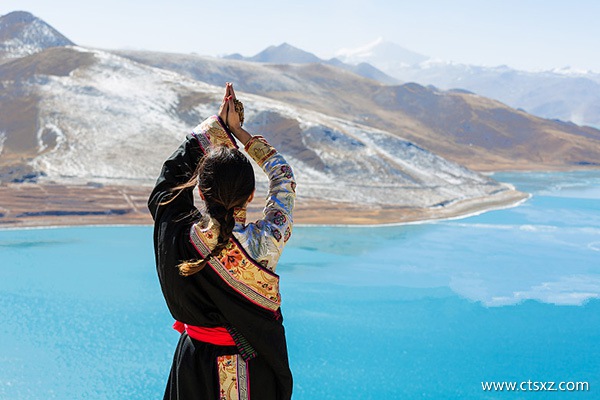 去西藏旅游可以穿藏服拍照嗎