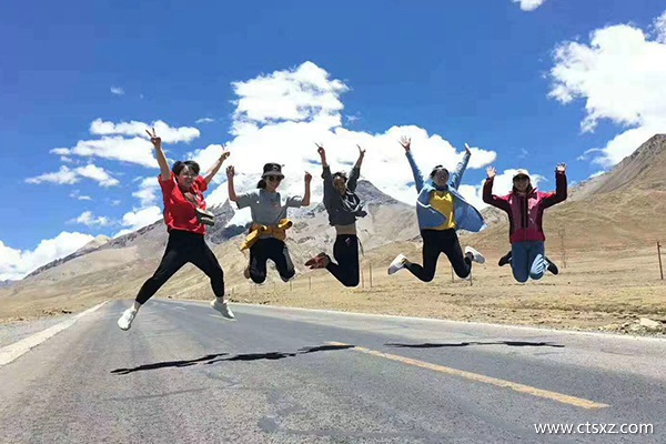 呼和浩特去西藏多少公里