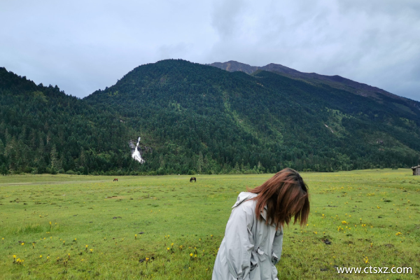 高原旅行社能洗澡嗎