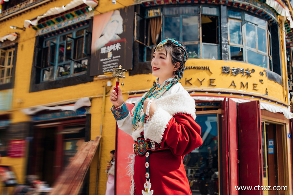 國(guó)慶去西藏的人多嗎