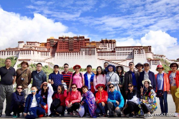 去西藏找當(dāng)?shù)芈眯猩缈孔V嗎