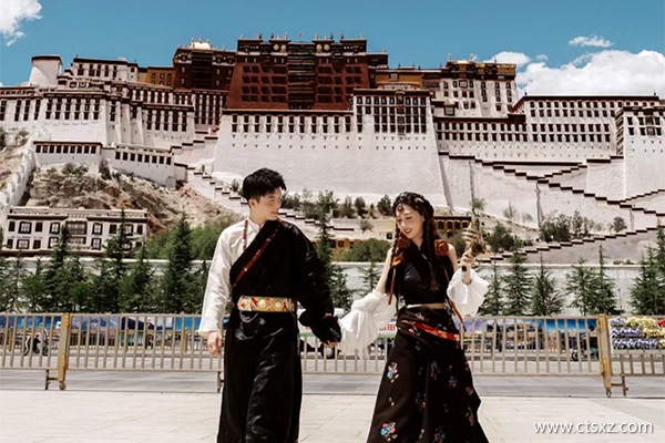 西藏跟團(tuán)多少錢