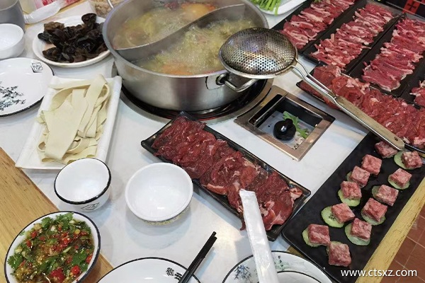 上海直達(dá)拉薩的最美火車(chē)